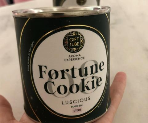 Аромaтна свещ Gift Tube Fortune Cookie